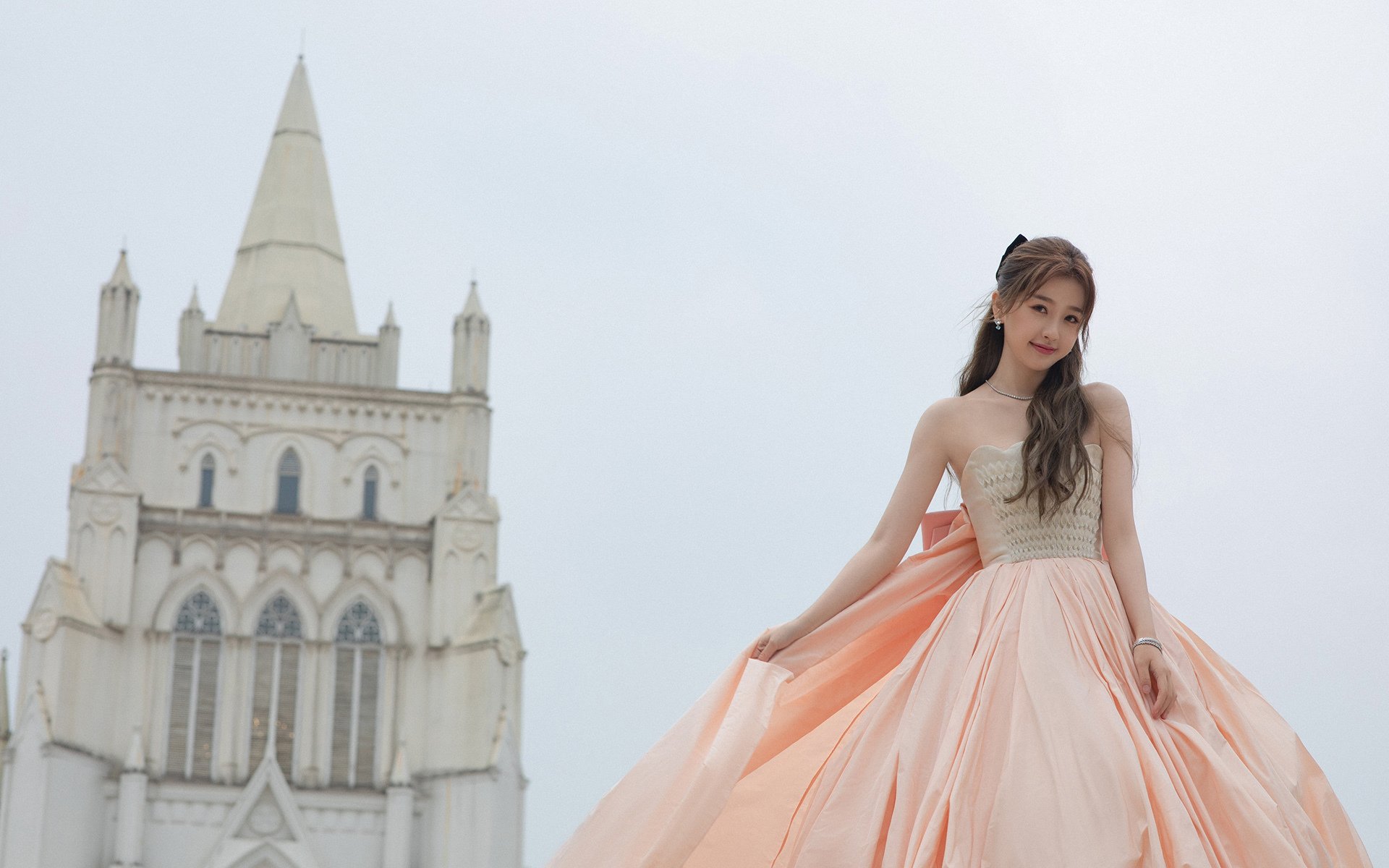 连续作战导致多名球员受伤医疗团队工作量陡增，球队连续两天客场作战